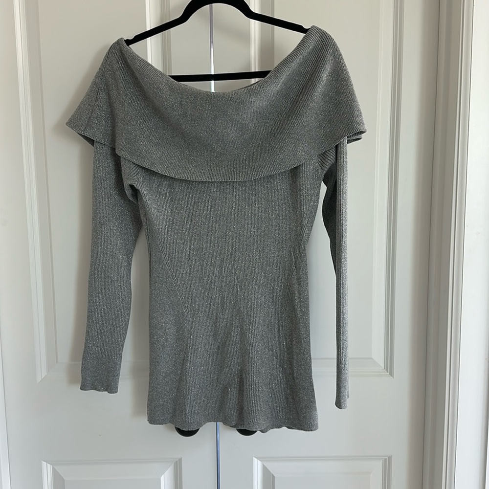 UEC White House Black Market Knit Off the Shoulder Blouse Size XL Gray &  Silver